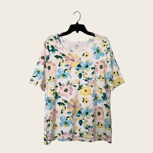 Time and Tru Arctic White Floral Elbow Length Sleeve T Shirt